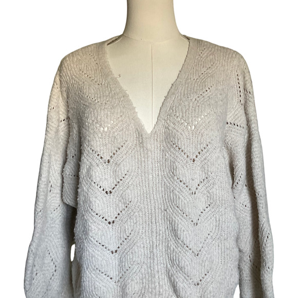 Pink Rose Women's Medium V-Neck Sweater Recycled Polyester Solid Beige Knit - Picture 4 of 8